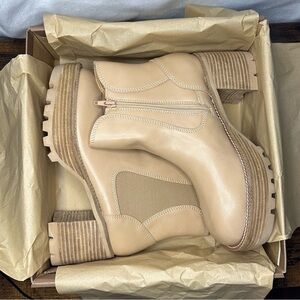 Oasis Society Heels Boots Size 8.5